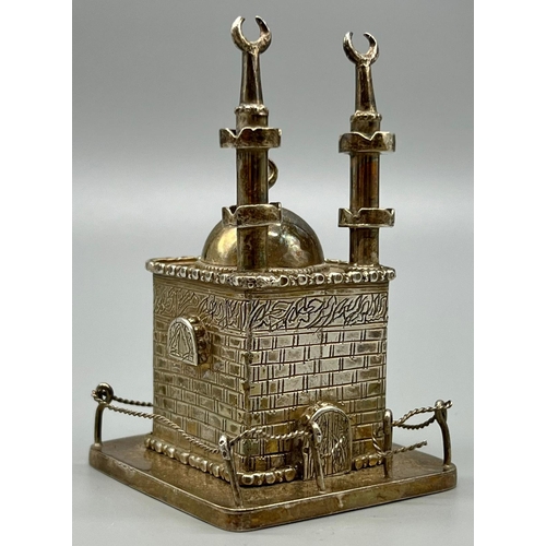 253 - AN ANTIQUE ISLAMIC SILVER MINI MOSQUE.  173.7gms   6.7 x 6.7cms base and 11cms tall.