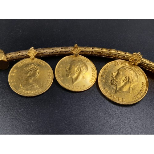 37 - A glorious 18 K yellow gold necklace, with four sovereign pendants and two double sovereign pendants... 