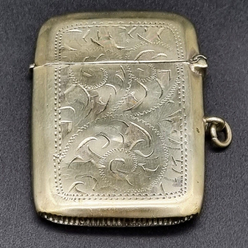 1000 - An Antique Silver Plated Vesta Case. Hinge works well.
4.5 x 6cm.