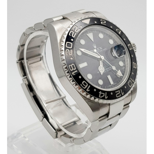 15 - A gents, ROLEX Oyster perpetual, Date, GMT Master II, watch, in very good condition and working orde... 