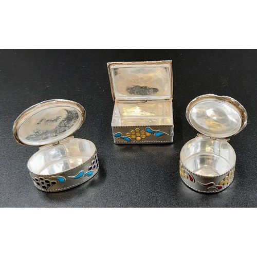 373 - Three Vintage 935 Silver and Enamel Trinket/Pill Boxes.
42g total weight. 3.5cm largest box.