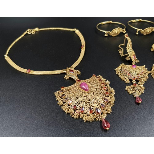 34 - A MIXED LOT OF GOLD JEWELLERY TO INCLUDE:
6 X 22K GOLD RINGS   48.5gms
A 22K GOLD BABY KADA   12.7gm... 