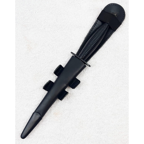 362 - Current Day Commando Dagger with the Royal Marine Commando Logo etched onto the blade.