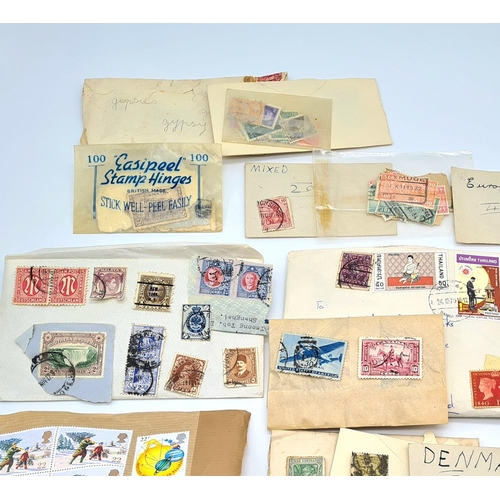 975 - A Pot Luck Vintage and Antique Stamp Collection. Please see photos. A/F