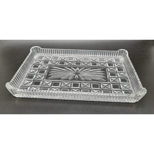 1043 - Cut glass serving tray with bon bon and sugar dishes. Tray measures 31x21cm, larger dish stands 15cm... 