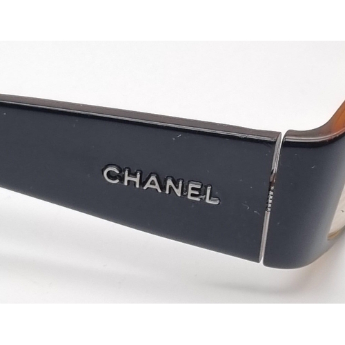 771 - CHANEL eye glasses in style 3102 - Black and brown - Neutral glasses - 50cm/16cm/135cm with original... 