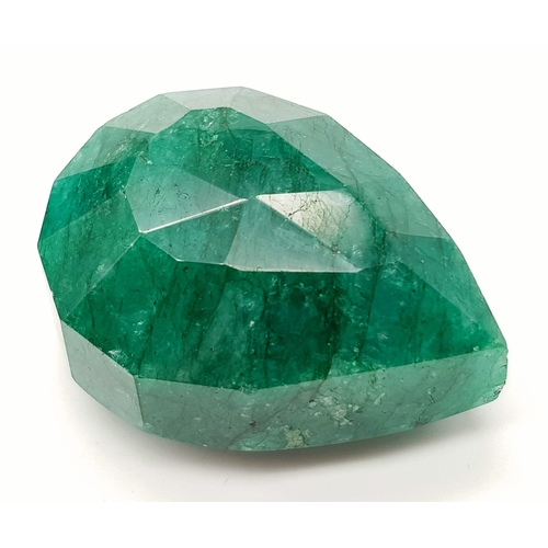 966 - A 252ct Natural Green Emerald. Comes with a certificate.