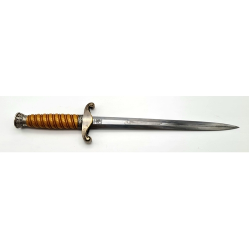 41 - WW2 German Army Officers Dagger. Maker: Eickhorn Solingen.