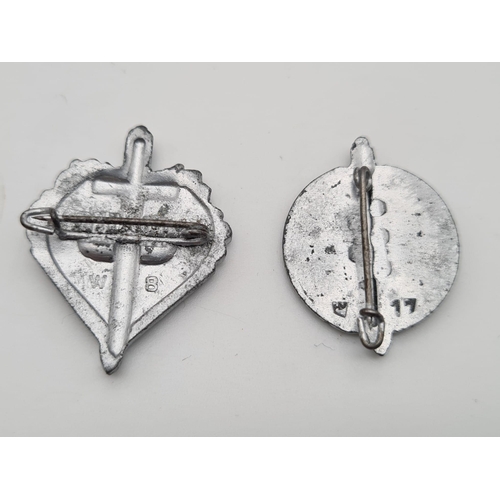 749 - 2 x WW2 German Fund-Raising Badges.