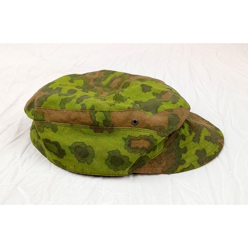 504 - WW2 German Waffen SS M43 Mottled Oak Reversible Cap.