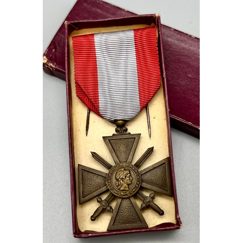 305 - WW2 French War Cross (Overseas Croix De Guerre Theatres Operations Exterieurs) in Original Box