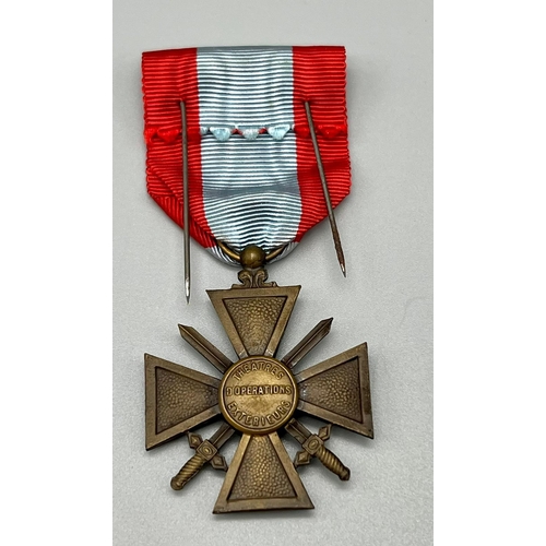 305 - WW2 French War Cross (Overseas Croix De Guerre Theatres Operations Exterieurs) in Original Box