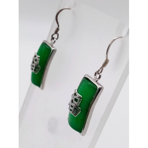 458 - Excellent Condition Sterling Silver Green Stone (Possibly Jade/Jadeite) Oriental Earrings 3cm drop i... 