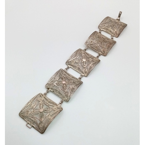 562 - Antique Highly Detailed Silver Filigree Bracelet 20cm length