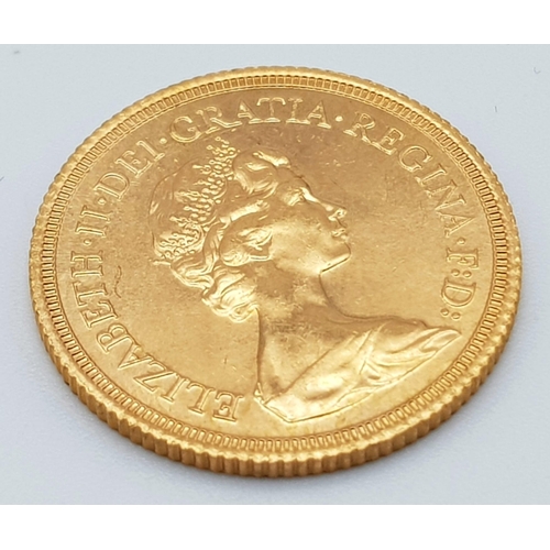 72 - A 22K Gold 1979 Full Sovereign Coin. 8g.