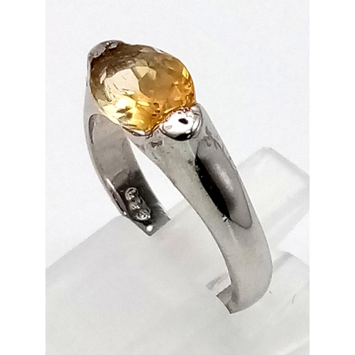 1130 - 925 Silver Citrine Ring, Citrine 1.20 Ct.