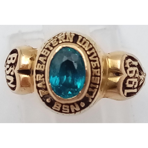 932 - 9K YELLOW GOLD UNIVERSITY RING SIZE L 4.5G