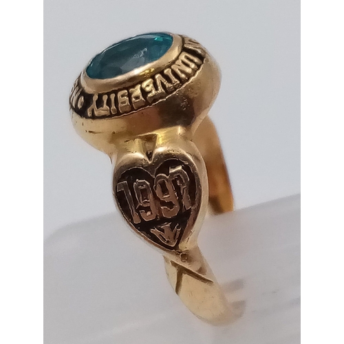 932 - 9K YELLOW GOLD UNIVERSITY RING SIZE L 4.5G