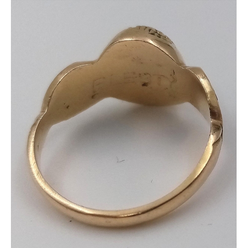 932 - 9K YELLOW GOLD UNIVERSITY RING SIZE L 4.5G