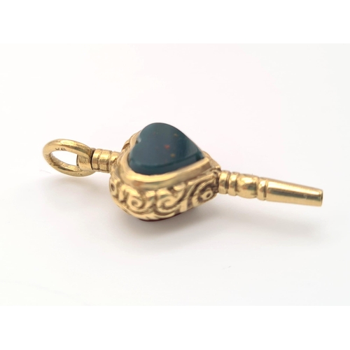 933 - 9K YELLOW GOLD VINTAGE CORNELIAN & BLOODSTONE SET KEY CHARM/PENDANT, 4G