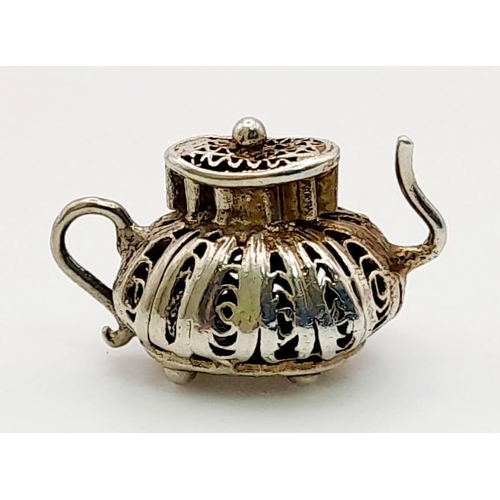 597 - VINTAGE SILVER TEAPOT CHARM 2.6G