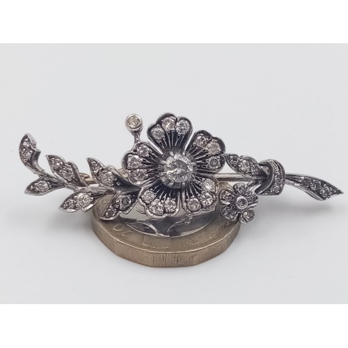 733 - A Victorian 15K Gold and Rose-Cut Diamond Floral Brooch. Beautifully designed - 1.5ct. 5.5cm. 7.33g ... 