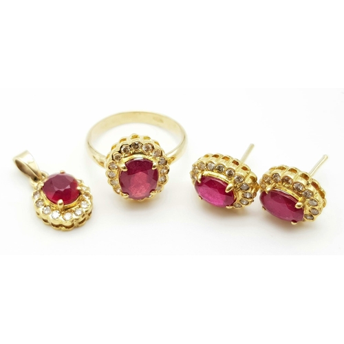 545 - A Glorious 14K Yellow Gold, Ruby and Diamond Jewellery Set - All with an identical wonderful design ... 