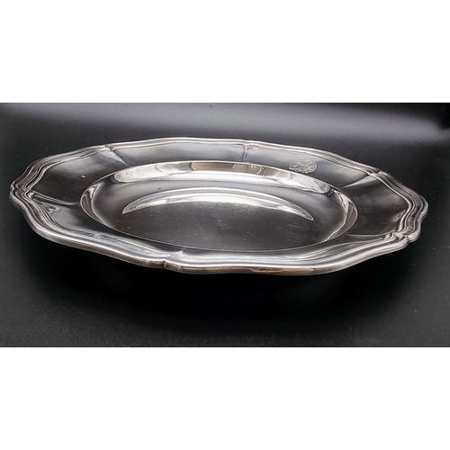 881 - An Antique French Solid Silver Odiot of Paris Platter Dish. 
950 silver content. 30cm diameter. 840g... 