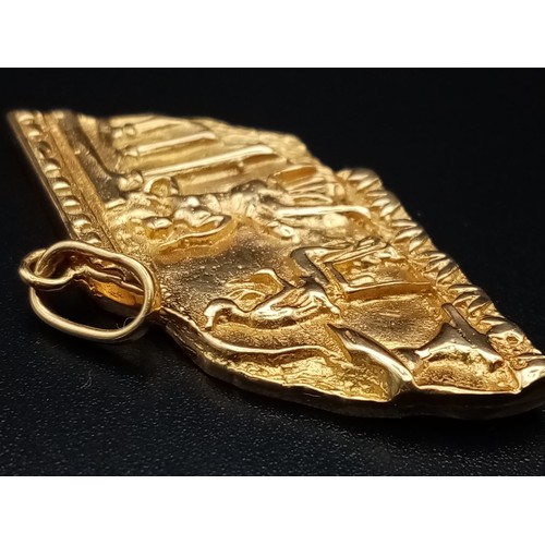 544 - A Very Sophisticated 18K Yellow Gold Egyptian Themed Pendant. 4 x 2cm. 10.4g.