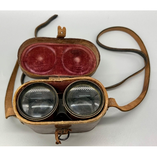 813 - WW1 British Officers Private purchase “Army & Navy” Binoculars. These are the deluxe model with pull... 