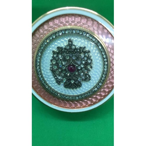 558 - Russian 14k solid gold pink enamel diamond snuff box 
Weight 118 grams
Height 2.8cm
Diameter 4.8cm
T... 