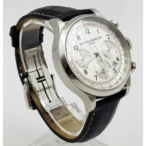 101 - A BAUME AND MERCIER CAPELAND CHRONOGRAPH GENTS WATCH IN ORIGINAL BOX WITH PAPERS. 42mm  7954