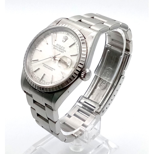 171 - A ROLEX STAINLESS STEEL OYSTER PERPETUAL DATEJUST WUTH SILVERTONE DIAL.  36mm    9106