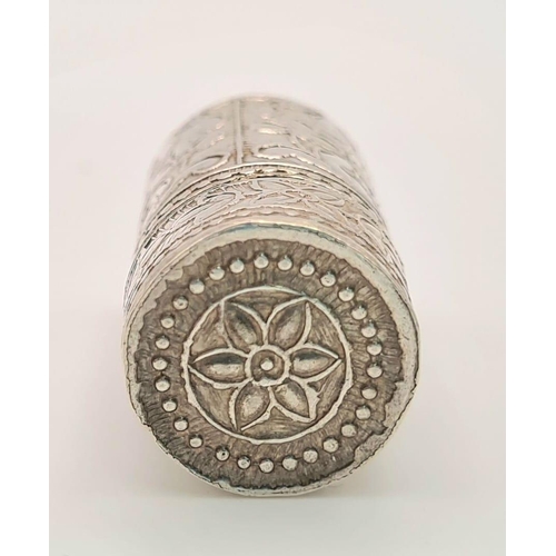 930 - A VINTAGE SOLID SILVER CYLINDER PILL BOX . 3.5 X 2.5.