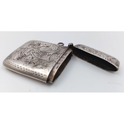 1184 - Antique Silver vesta case, hallmakers of Birmingham 1914 makers mark of Thomas Bishton 3.5cm x 4.5cm