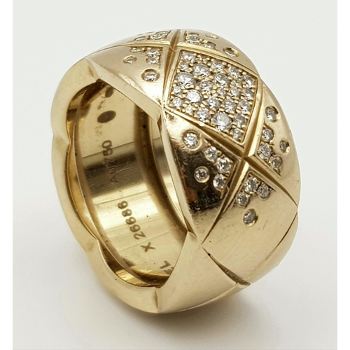 124 - A very attractive 18 K yellow gold ring with diamonds (0.46 carats total) by CHANEL. Ring size: N, t... 