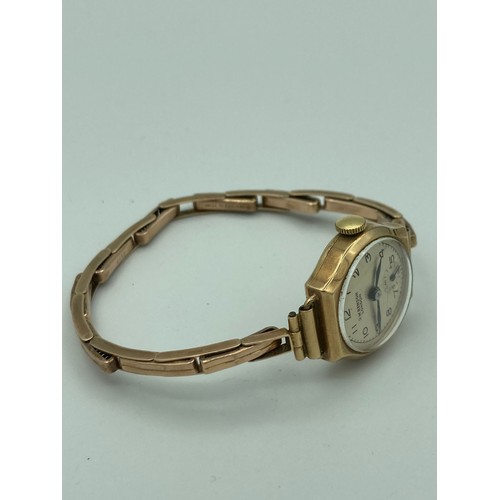 105 - Ladies Vintage 9 carat GOLD Benson wristwatch, having gold case together with 9 ct gold bracelet, ma... 