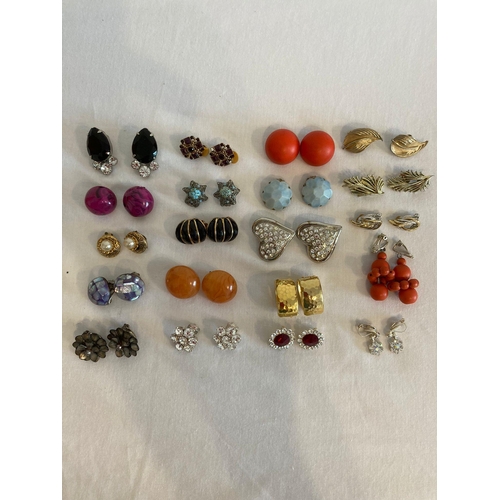 273 - Vintage selection of clip on earrings from 1950’s onwards. 20 pairs in total ,please see all photos ... 