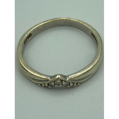 315 - 9 carat GOLD and DIAMOND RING , having five diamond points set to top in wishbone mount. Full UK hal... 