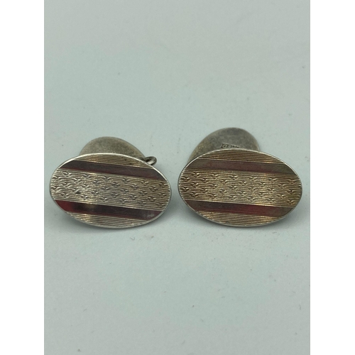 322 - Vintage SILVER pair of CUFFLINKS having clear hallmark for Henry Griffith and Sons Birmingham 1953. ... 