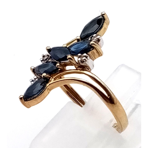 404 - 9K YELLOW GOLD  DIMAOND & BLUE STONE FANCY CLUSTER RING 2.4G SIZE L