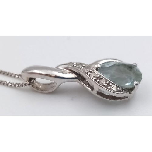 1112 - 9K WHITE GOLD AND AQUAMARINE STONE NECKLACE
1.96G  44CM LENGTH