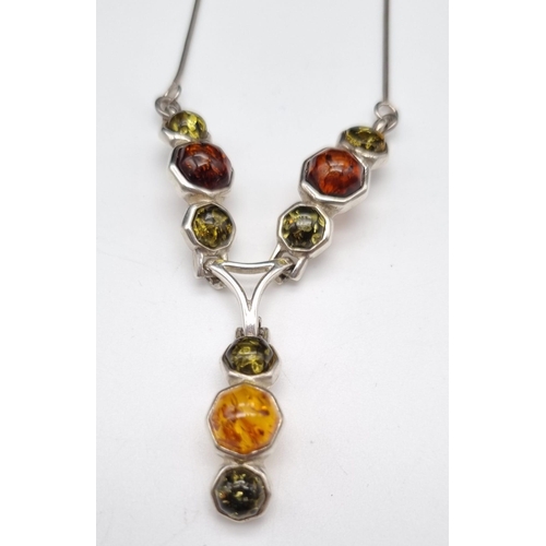 636 - STERLING SILVER AMBER SET NECKLACE 14G