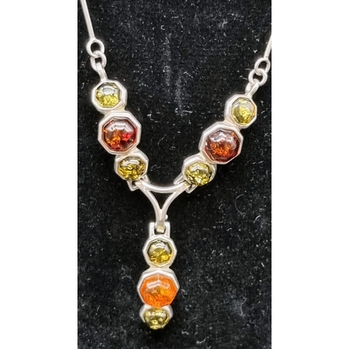 636 - STERLING SILVER AMBER SET NECKLACE 14G