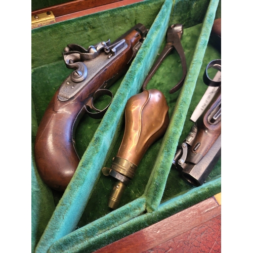 20 - A cased pair of flintlock Greatcoat Pistols by Leech of Colchester/renown gunmaker since 1790. Both ... 