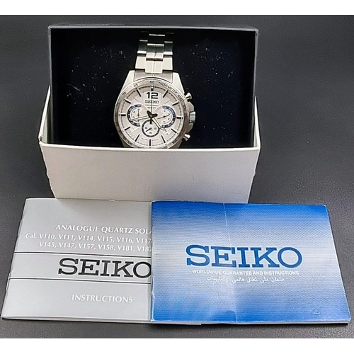 252 - Seiko stainless steel solar powered chronograph gents wristwatch in box in brand new condition. 45mm... 