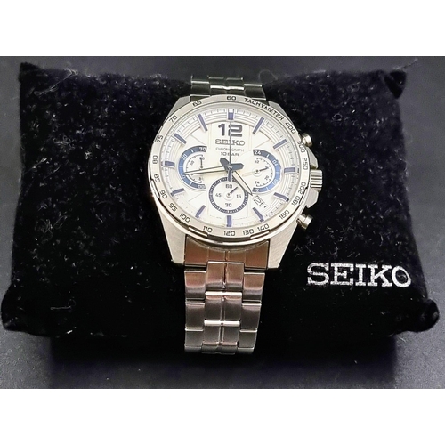 252 - Seiko stainless steel solar powered chronograph gents wristwatch in box in brand new condition. 45mm... 