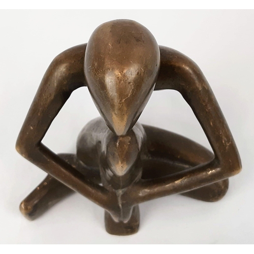 322 - Brass modernistic sculpture. Width 15cm, Height: 19cm.