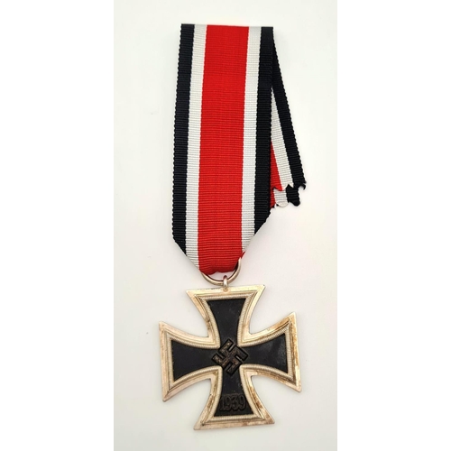 300 - 3rd Reich Iron Cross 2nd Class. Very good condition in original packet of issue. Correct ribbon leng... 