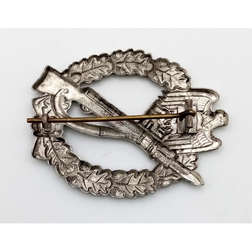 377 - WW2 German Infantry Assault Badge.